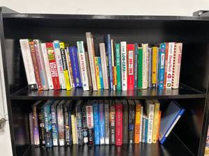 Lot of Books - Cook Books, Dietary Books, Various Fiction Books inc. Authors Rio Youers, Michael Crichton, J.F. Freedman, Peter Robinson, Kia Abdullah and More All Titles Unknown. Great Condition