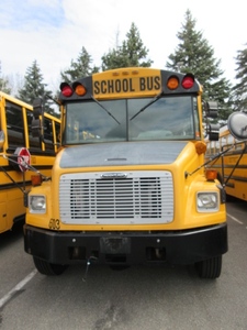 lot 603 image: THOMAS FREIGHLINER 77 PASSENGER SHCOL BUS