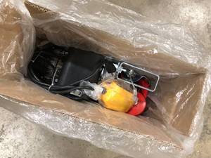 VEVOR Lift Electric Hoist 1100 lbs. Remote Control Electric Winch Overhead Crane 110-Volt for Factories Warehouse Construction  Customer Returns See Pictures
