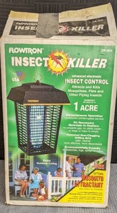 lot 132 image: Flowtron Insect Killer BK-40D