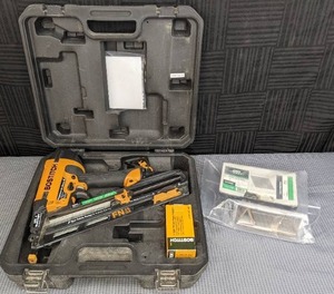 lot 21A image: Bostitch Pneumatic StapleNail Gun with Case and Angled Finish Nails