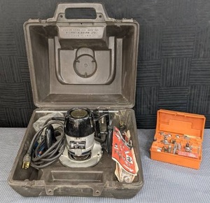 lot 36A image: Vintage Craftsman Router with Case and Craftsman Router Bit Set