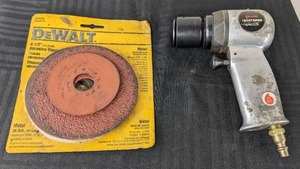 lot 67 image: Craftsman GrinderSander