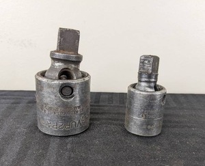 lot 29 image: Mac Tools 12 & 38 Drive Impact Swivel Set
