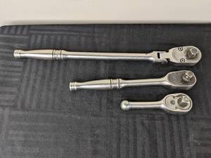 lot 6 image: Snap-On  38 Drive Ratchet Set (4, 8, & 12 Swivel Head)