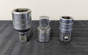 lot 18 image: Snap-On 12-38 & 38-12 Adapters