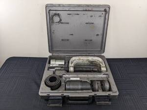lot 82 image: OTC 3-in 1 Service Set Ball Joint Press