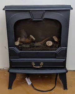 lot 162 image: Electric Stove Heater