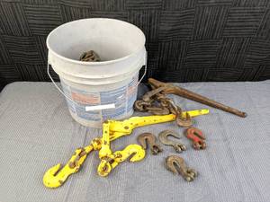 lot 42A image: 12 and 20 Tie Down Chains with Clamps