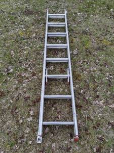 lot 150 image: Werner 16 Extension Ladder
