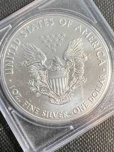 2016 AMERICAN SILVER EAGLE 1 TROY OZ .999 FINE SILVER UNC IN CASE