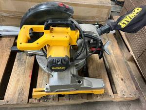 lot 2 image: Dewalt Miter Saw