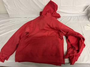 lot 99 image: 4 Heather Red Sweatshirts