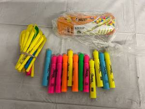lot 109 image: Assorted Lot of Sharpie and Bic Highlighters