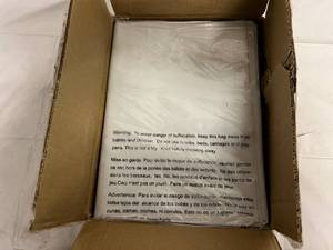 lot 118 image: Case of 250 Coastwide Poly Envelopes with Tear Strip 14.5x19 inch