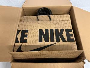 lot 162 image: 150 Nike Everyday Store Bags