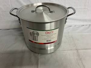 lot 342 image: Sazon 16 Quart Aluminum Stock Pot with Steamer