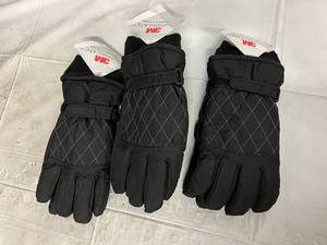 lot 339 image: 3 Pairs of 3M Thinsulate Gloves