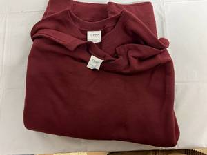 lot 266 image: 2 Maroon Crew Neck Sweatshirts