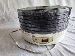 Magic Chef Electric Food Dehydrator with 5 Trays