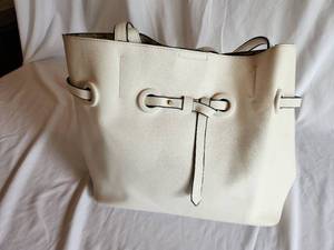 White PurseBag Measuring 12 x 6 x 11