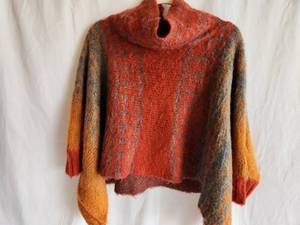 Vertigo Paris Short Sleeved Pancho Sweater Size ML