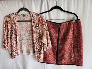 Womens Floral Crop Cardigan Lightweight Short Sleeved Sweater and MyStreet Zip Up Mini Skirt Size L