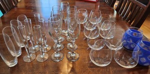 Large Variety of Wine Glasses, Stemmed and Stemless