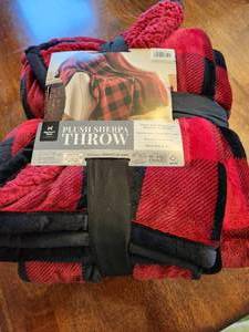 New Members Mark Plush Sherpa Throw Blanket Plaid