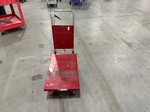 lot 68 image: Uline Lift Table with Wheels. Model H 1485 330lb Capacity