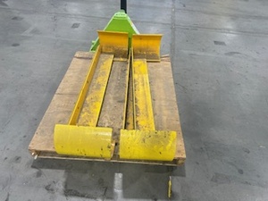 lot 47 image: Safety Barrier Corner Pieces, Quantity 4