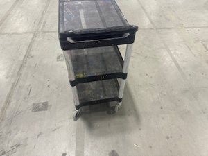 lot 52 image: Rubbermaid Utility Cart
