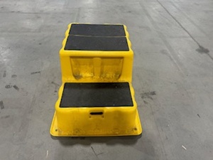 lot 102 image: Safety Step