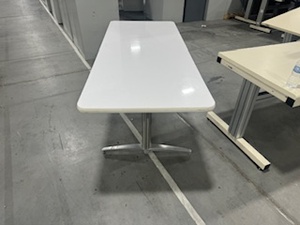 lot 109 image: Lunch Room Table