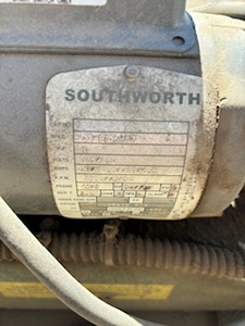 lot 5 image: Southworth 4000lb Capacity Lift Table