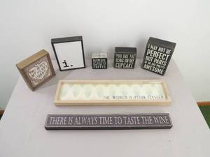 7 Piece Lot of Wall Plaques Decor