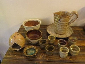 13 Piece Lot of Ceramic Decor Items