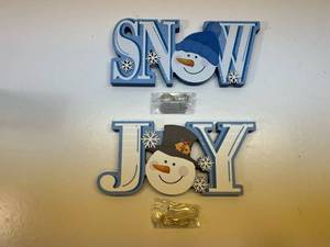 MM. 2 Table Top Snowman Decorations LED Fairy Lights Included