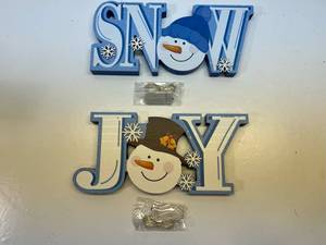 MM. 2 Table Top Snowman Decorations LED Fairy Lights Included