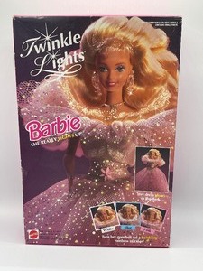 lot 6 image: Vintage Mattel Twinkle Lights Barbie New in Box