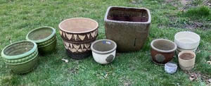 lot 49 image: Lot of 9 Flower Pots