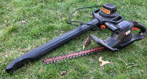 lot 46 image: Black and Decker Hedge Trimmer and Shop Vac Leaf Blower