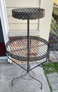lot 41 image: Vintage Two Tier Metal Plant Stand