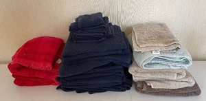 lot 53 image: Bath Towels and  Hand Towels