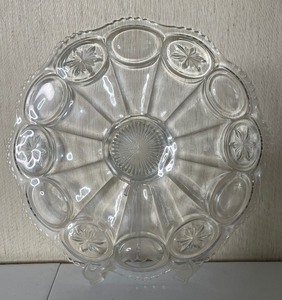 lot 86 image: Vintage EAPG Smith Clear Glass Moon & Stars 17 Platter