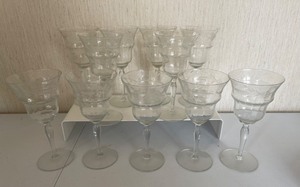 lot 128 image: LOT 11 Depression Glass Etched Wine Glasses