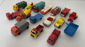 lot 149 image: 16 Matchbox Cars