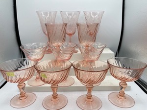 lot 157 image: 12 Pink Wine and Dessert Glasses