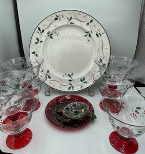 lot 173 image: 12 Christopher Stuart Platter Bone China 7 Pfaltzgraff Glass Goblets
