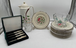 lot 187 image: 12 Lenox Dimension Holiday Collection